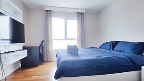 3 bedrooms, WiFi - THE ROYAL MASTERPIECE LUXURY:3BR /WIFI/POOL/MRT (Krung Thep Maha Nakhon)