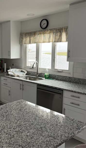 Eat in Kitchen with bay views