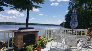 Outdoor dining - Lakefront Retreat on Galway Lake, NY (Galway)
