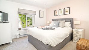 Room - Jan Dee Cottage -  a cottage that sleeps 6 guests  in 3 bedrooms (Ventnor)