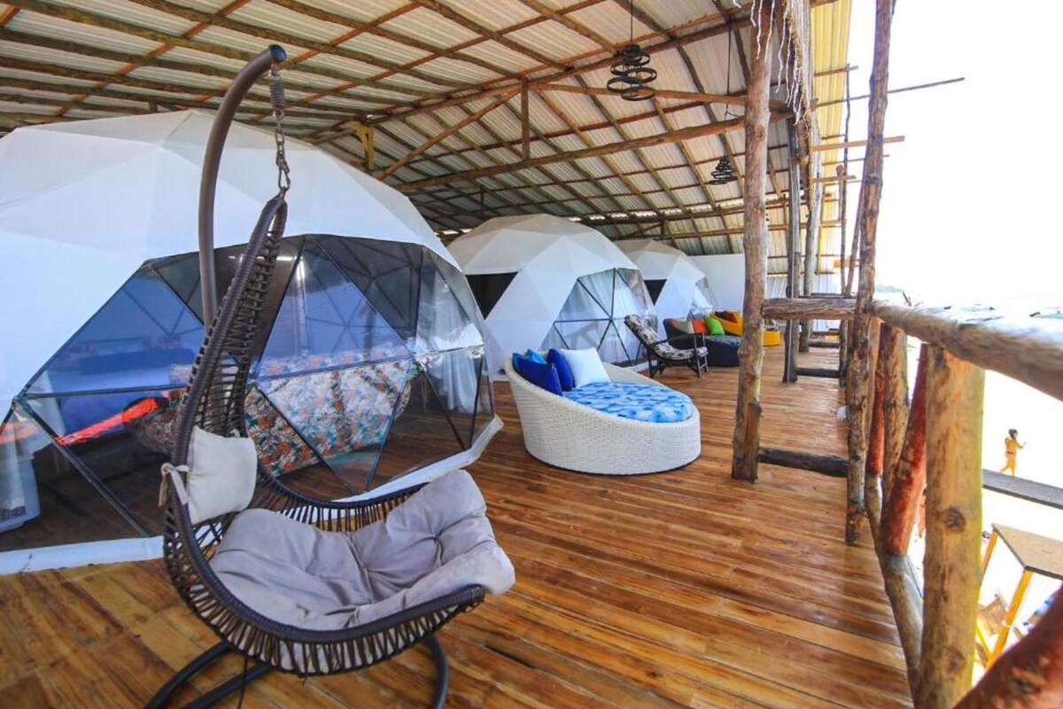 Kamar Standar | Seprai premium dan didekorasi berbeda-beda