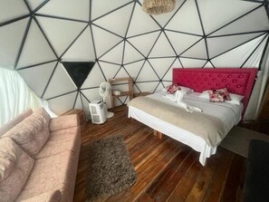 Premium bedding, individually decorated, individually furnished - Cabana Glamping Geronimo  (Cartagena)