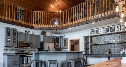 Luxury Barn Stay-Spacious Kitchen/Living Room/Minutes to Dells /Skiing