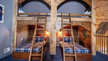 5 habitaciones, tabla de planchar con plancha y wifi gratis