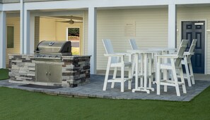 Courtyard - Stay APT Suites Alexandria-Fort Belvoir (Alexandria)