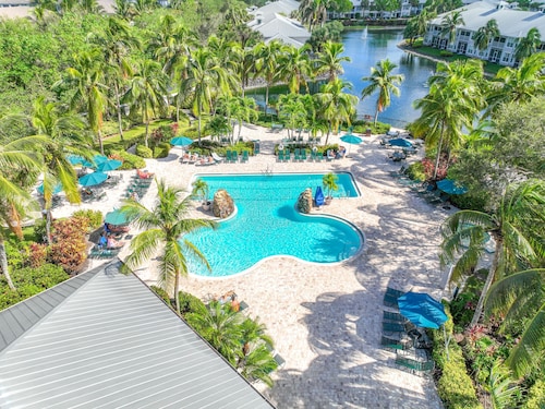  2 bed, 2 bath, den, remodeled