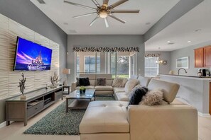 TV, video games, Netflix, DVD player - Jedi Training Camp Top Rated 5 Star Villa (Kissimmee)