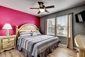 7 slaapkamers, een strijkplank/strijkijzer, reisbedje, gratis wifi