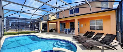 Piscine extérieure, piscine chauffée