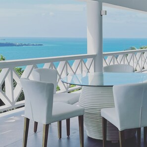 Daily cooked-to-order breakfast for a fee - The Bay House (St. George's)