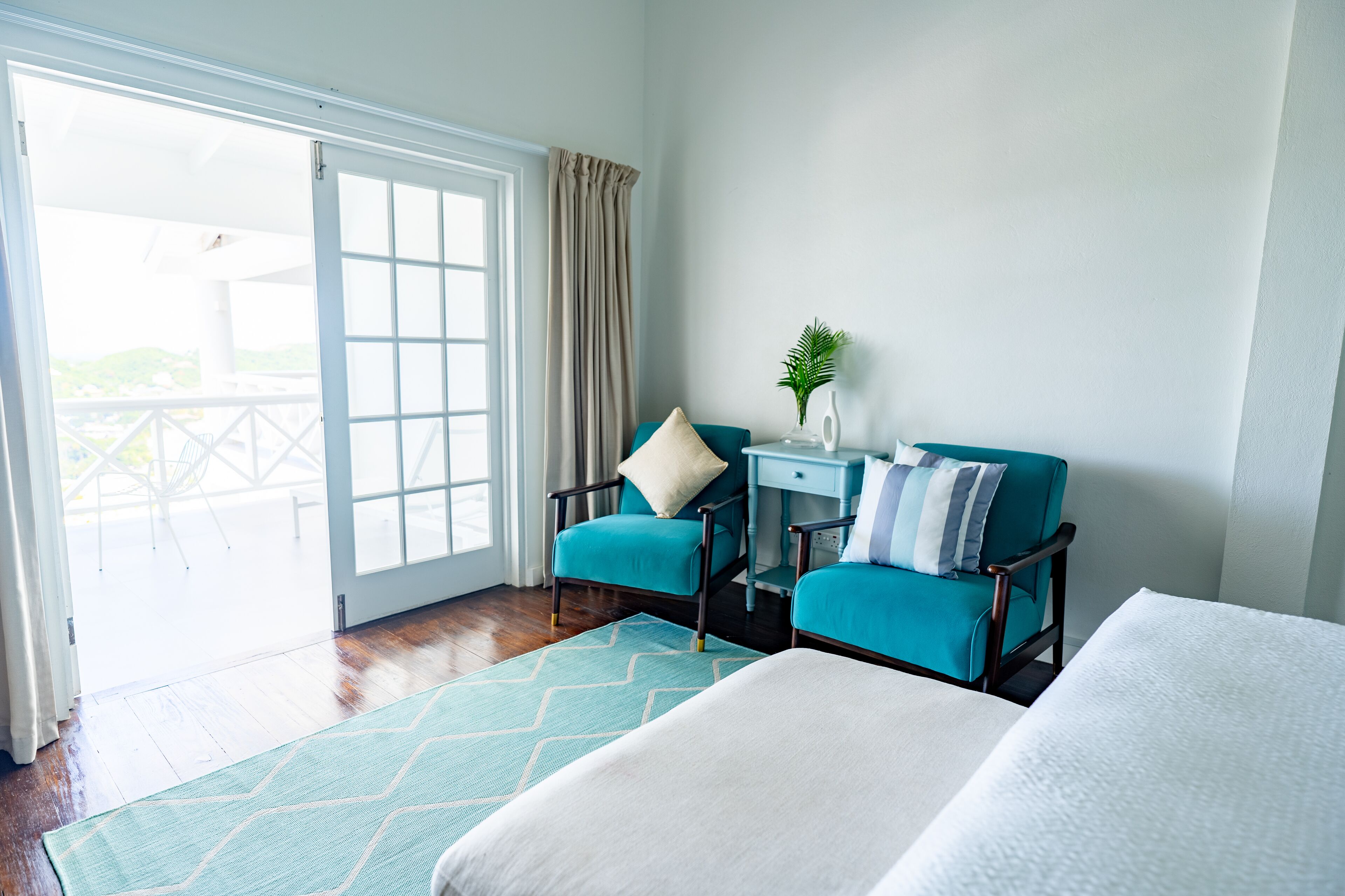 Studio Suite Superior, 1 Tempat Tidur King, Bebas Asap Rokok, pemandangan laut | Didekorasi berbeda-beda dan dilengkapi dengan perabotan berbeda-beda