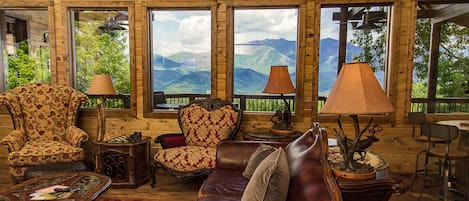 TV connectée, cheminée, services de streaming