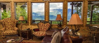 Eden's View Lodge LUXURY 4 King BR, 3 full bath, 2 half Private, Million $ View