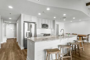 Studio (3 Bedrooms) | Innvendig