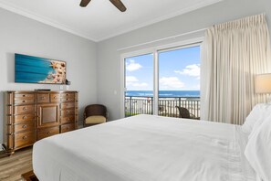 Studio (3 Bedrooms) | Interior
