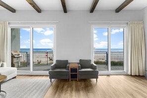 Studio (3 Bedrooms) | Innvendig