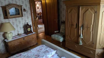 2 Schlafzimmer, Bügeleisen/Bügelbrett, kostenloses WLAN, Bettwäsche