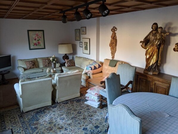 Fernseher, DVD-Player