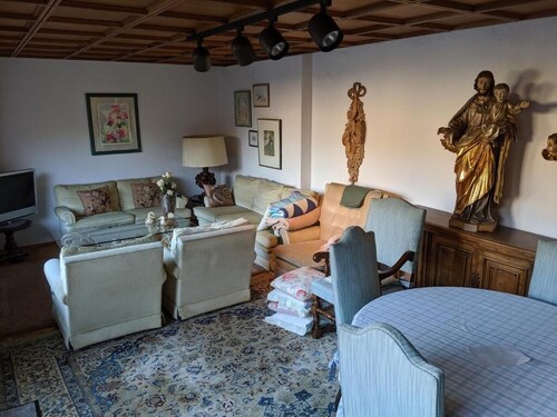 Large apartment / TLA with 3 room-kitchen-bathroom, terrace and balcony (120m²)