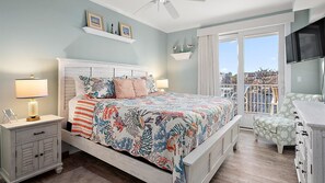 3 bedrooms, desk, iron/ironing board, WiFi