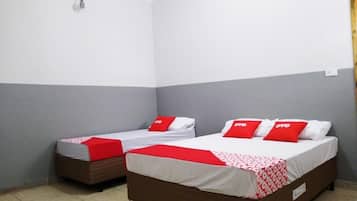Quarto duplo básico | Wi-Fi de cortesia, roupa de cama