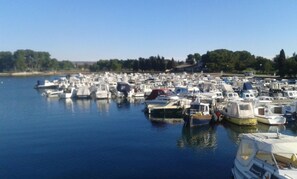 Marina/club náutico