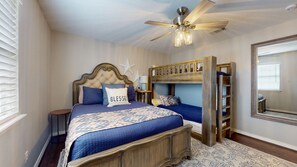 3 chambres, fer et planche à repasser, accès au Wi-Fi (inclus)