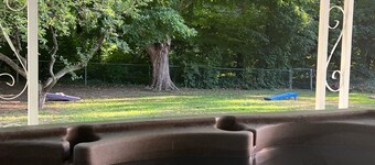 Melodic Forest~Hot Tub, Forest, Music Studio, Wineries, Erie & Cleveland