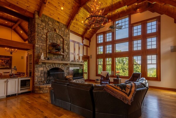 Télévision, cheminée