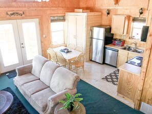 Smart TV, fireplace - PERFECT for LARGE Groups or FAMILY Reunions (Duchesne)