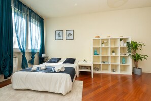 2 habitaciones, tabla de planchar con plancha y wifi gratis 