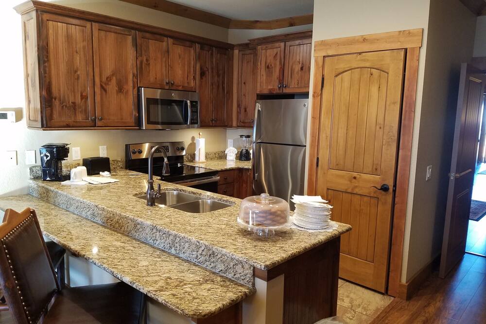 Westgate Premium 1 Bedroom 1,600.00 July 12-19 2024 with Waterpark Tickets
