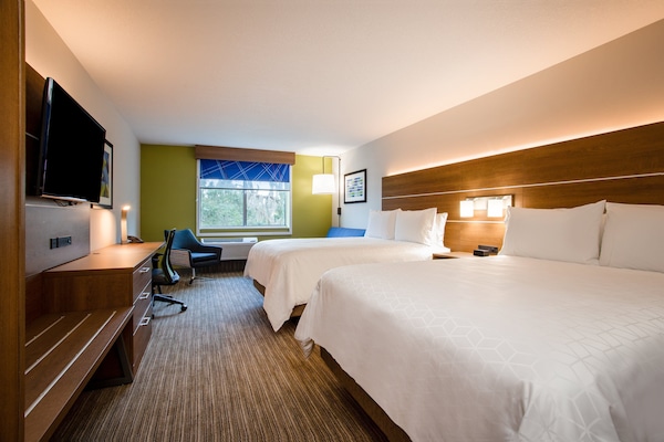In-room safe, desk, cribs (free), rollaway beds (free)