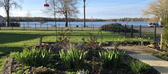 Bass Lake Views & Access. Walk Downtown Elk Rapids.