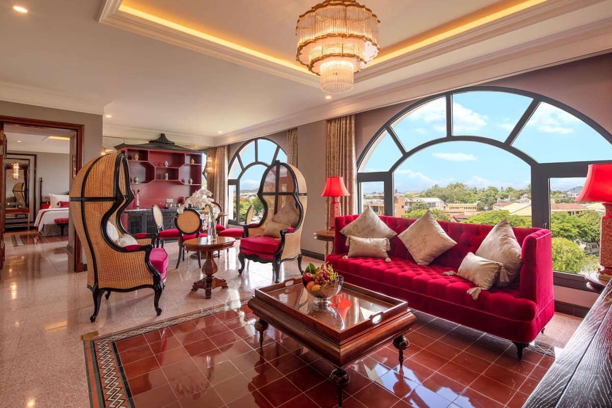 Presidential Suite | 1 bedroom, minibar, in-room safe, desk