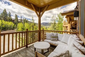 Property grounds - Abode at Black Bear #306, top floor private hot tub & deck, Deer Valley (Park City)
