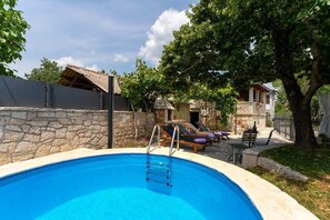 Outdoor pool - Casa Bombic (Buzet)