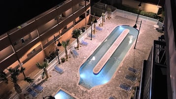 Indendørs pool, udendørs pool