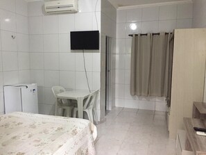 Minibar, desk, free WiFi, bed sheets