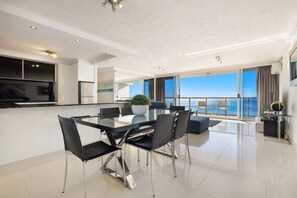 Dining - 34B Peninsula Central Surfers Paradise Ocean Views (Surfers Paradise)