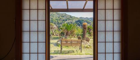 傳統獨棟房屋 (Japanese Style Private Vacation Home) | 花園景