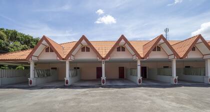 OYO 1070 Paradise Resort