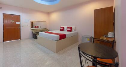 OYO 1070 Paradise Resort