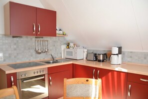 Réfrigérateur, micro-ondes, four, lave-vaisselle