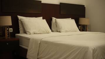 Superior Room | Desk, iron/ironing board, free WiFi
