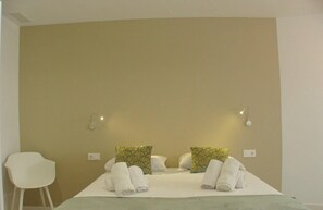 4 Schlafzimmer, Bügeleisen/Bügelbrett, WLAN