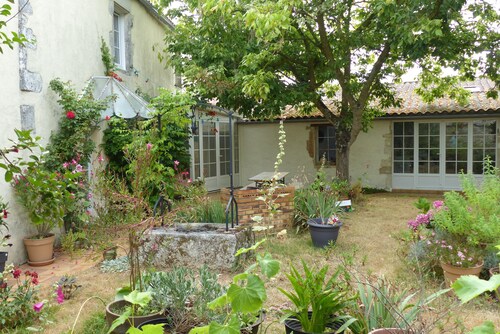 Gîte 4 personnes; Autour d'un Puits