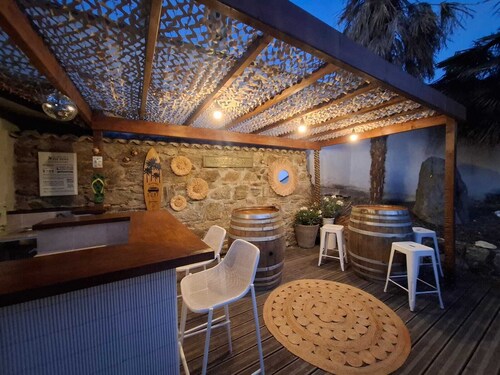 VILLA 8 PERSONS WITH SWIMMING POOL 15 min from LYON