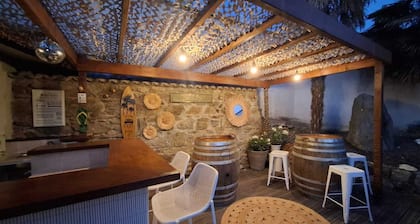 VILLA 8 PERSONS WITH SWIMMING POOL 15 min from LYON