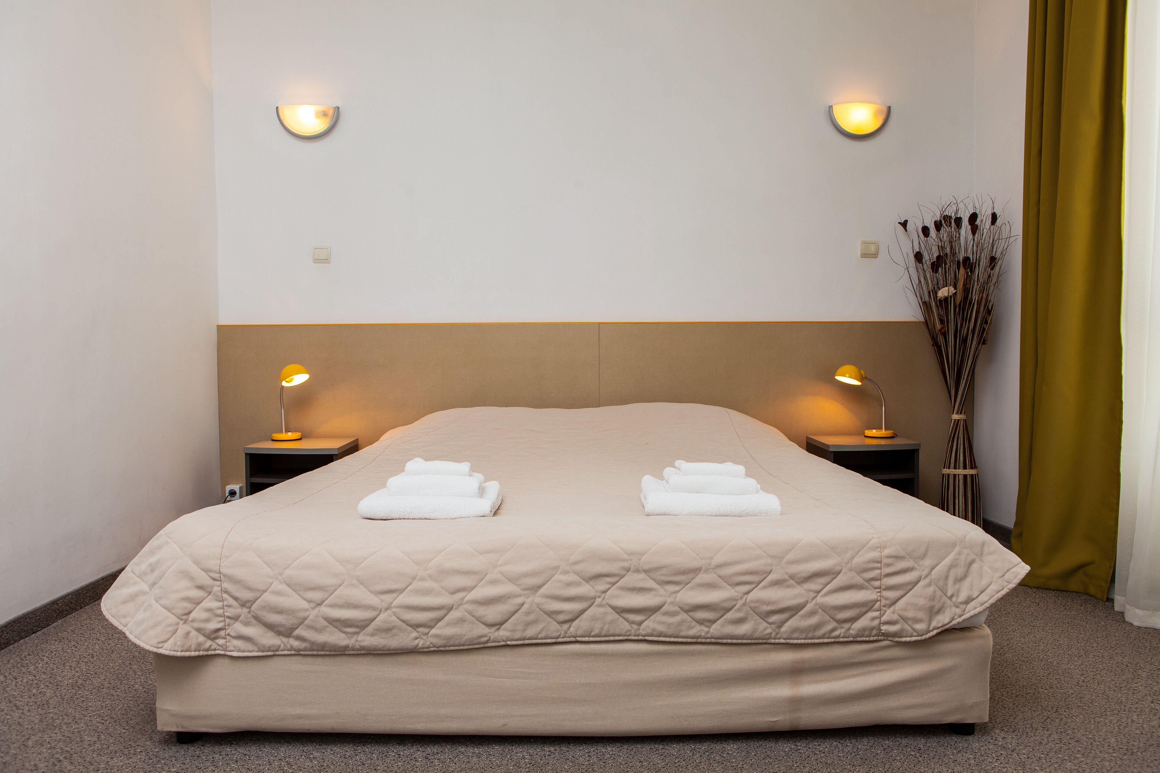 double or twin room, non smoking | desk, laptop workspace, blackout curtains, soundproofing